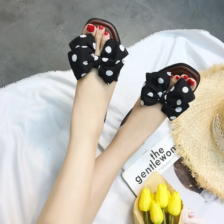 

Flat bow shoes female fashion in the summer of 2018 summer a word procrastinates wear