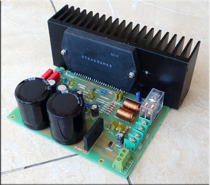 Assembeld STK4234MK5 eindversterker плата+ динамик bescherming 100 Вт* 2/с отличный теплоотвод