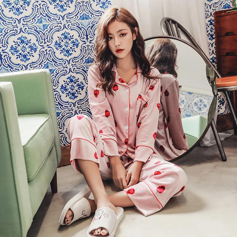 

Long Sleeve Pajamas Women's Korean-style Gold Velvet Cardigan Suit Winter Fresh Students 2018 New Style Strawberry Home Wear