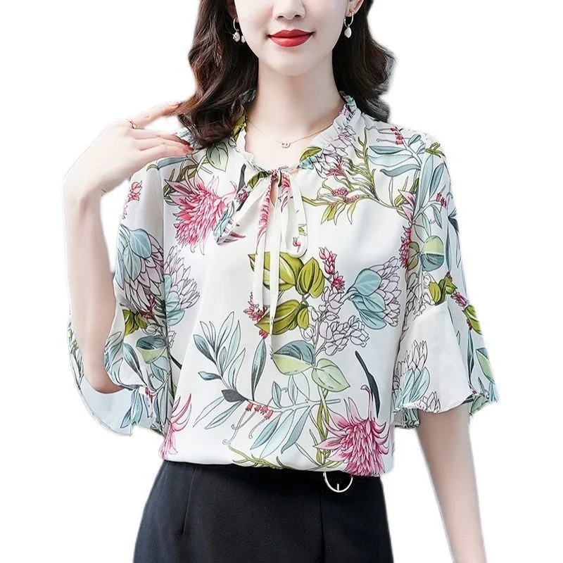 

Women Spring Summer Style Chiffon Blouses Shirts Lady Casual Short Flare Sleeve Flower Printed Blouses Tops DF4142
