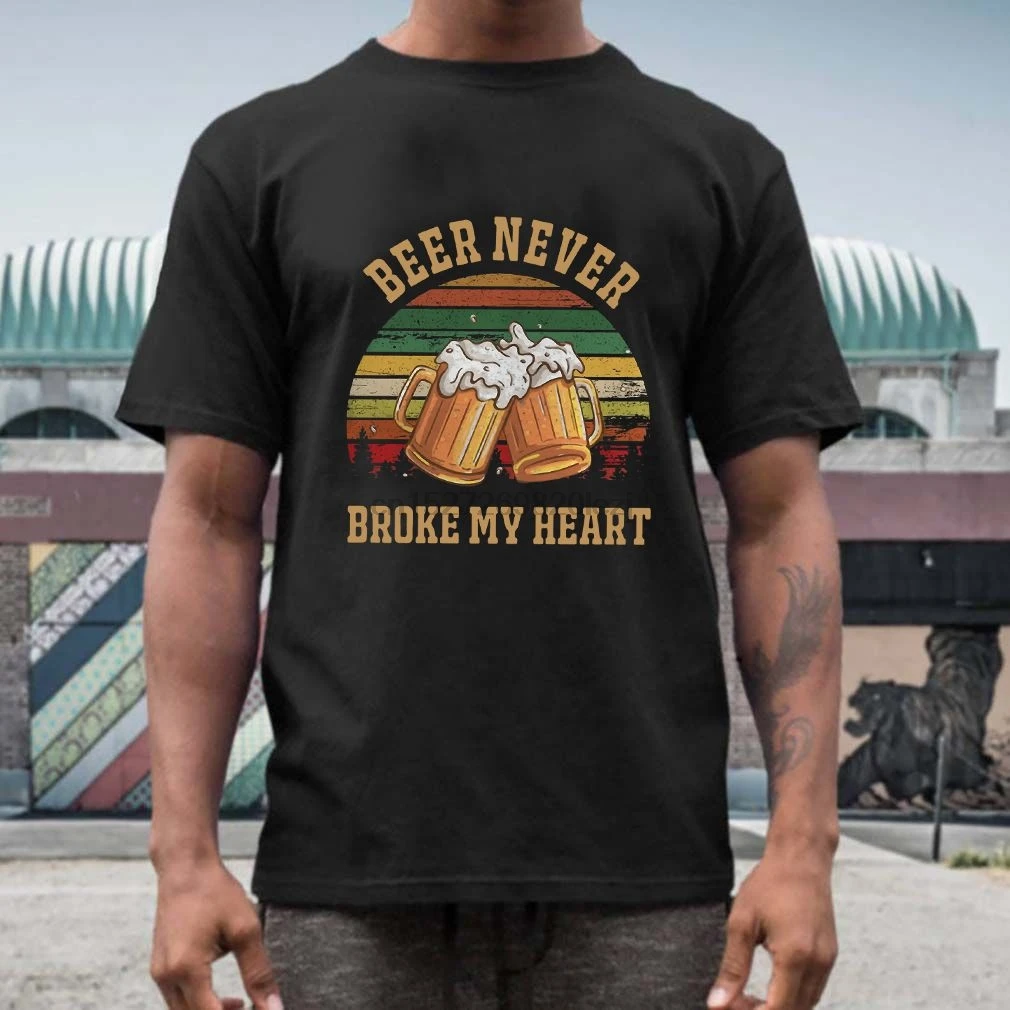 Винтажная рубашка Beer Never Broke My Heart |