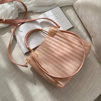 

Premium Feel Bag Yang Air Women's Bag 2019 Summer New Slant Bag Jelly Fashion Handbag