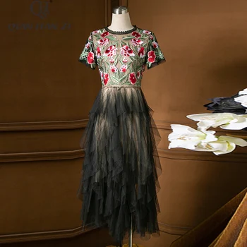 

Qian Han Zi designer fashion runway dress Women Short Sleeve Mesh Luxury elegance Embroidered Slim Black Party Dress