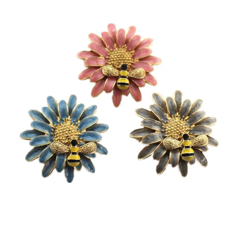 

Popular New Style Colored Glaze Bees Daisy Flowers Fashion Simple Women's Men's Brooch Shirt Accessories Accessories