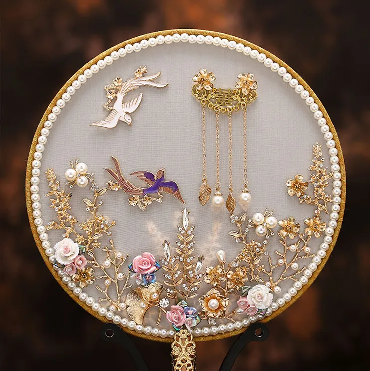 JaneVini Luxury Gold Chinese Wedding Bouquets Fan Handmade Flowers Pearls Beaded Metal Bridal Round Hand Fan Wedding Accessories