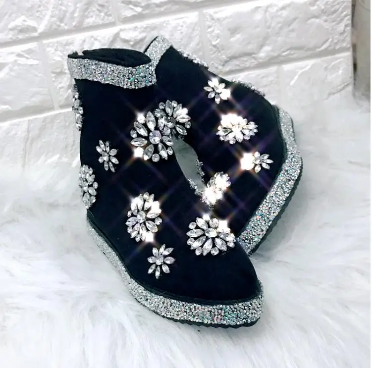 Зимние Бархатные ботинки на меху ручной работы, со стразами Роскошная обувь на скрытом каблуке, увеличивающая рост, с острым носком хлопчатобумажная обувь, обувь для снега, женские сапоги