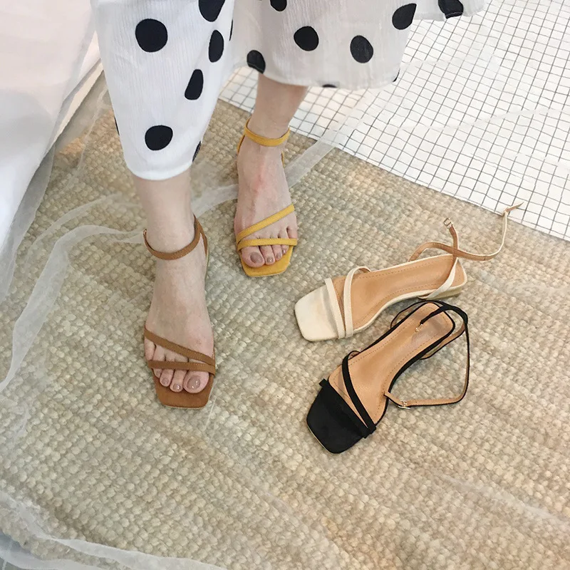 

2019 Down Toe With Sandals Woman