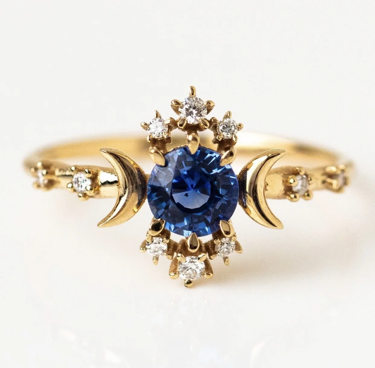 

Hot sale new arrival star and moon ornaments creative blue stone ring for women