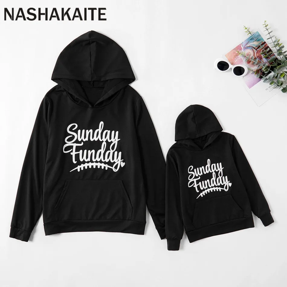 NASHAKAITE Mommy and me/одежда с принтом в виде букв; толстовки с капюшоном; коллекция года; осенний свитер; одежда для мамы и дочки; одинаковые комплекты - Цвет: Black