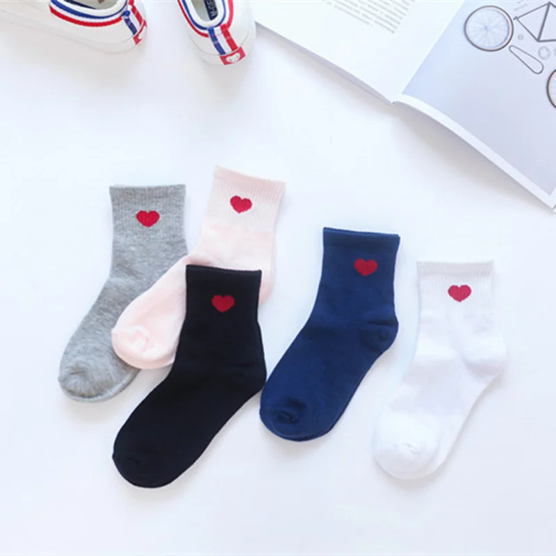 5 Pair of 5 Colors 5 пар/партия, повседневные забавные женские носки, винтажные Носки с рисунком красного сердца, весенние носки с вышивкой, деловые хлопковые носки, женские носки - Цвет: 5 Pair of 5 Colors