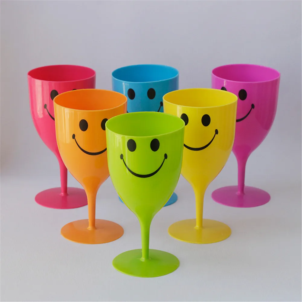 Smiley Plastic Goblet Color Creative Red Wine Glass Champagne Cup Party
