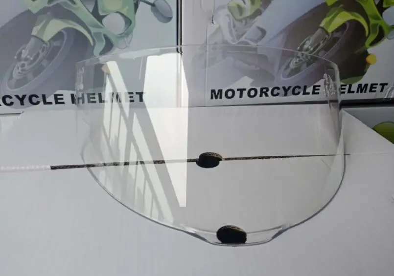 New motorcycle helmet men and women motorcycle helmet winter warm helmet with tail