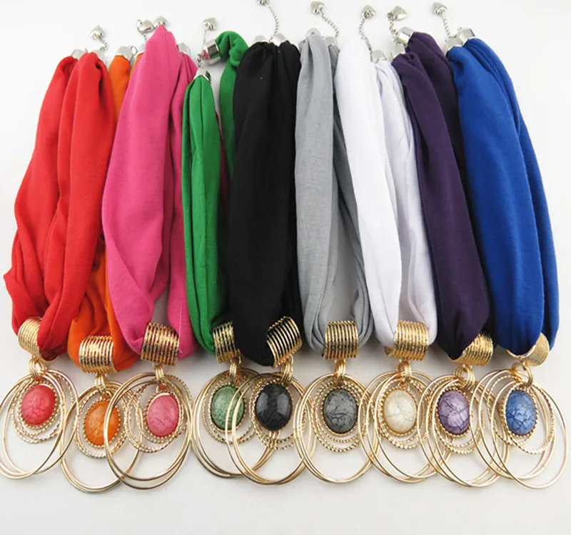 

DANIELS New High Quality Endant Scarf Circular Alloy Pendant Collar Polyester Solid Scarf Necklace for women