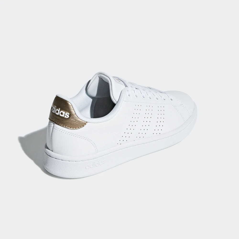 adidas advantage all white