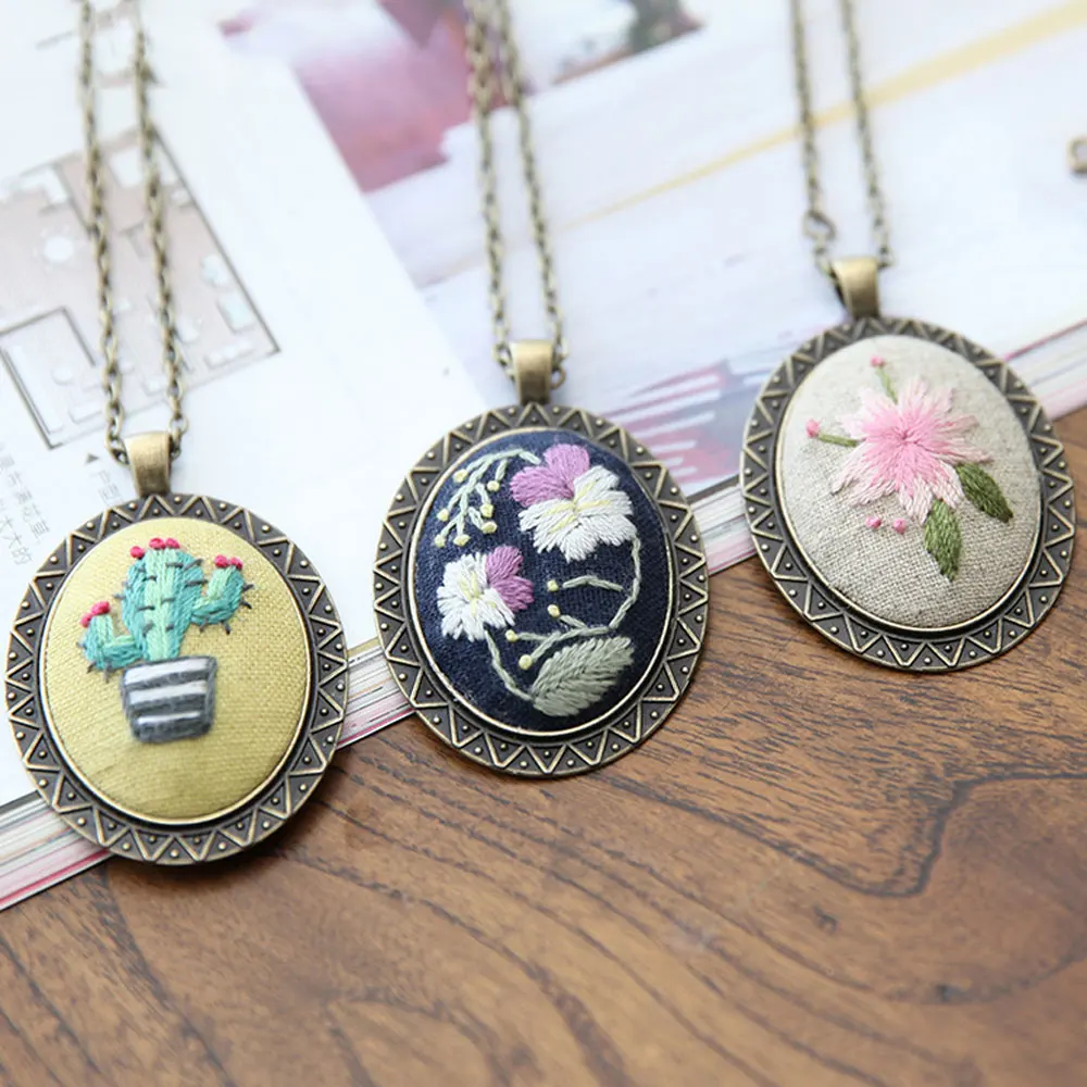 

Flower Plant Oval Pendant Sweater Necklace Metal Chain Unfinished Embroidery Kit DIY Sewing Cross Stitch Set Thread Tools Pack
