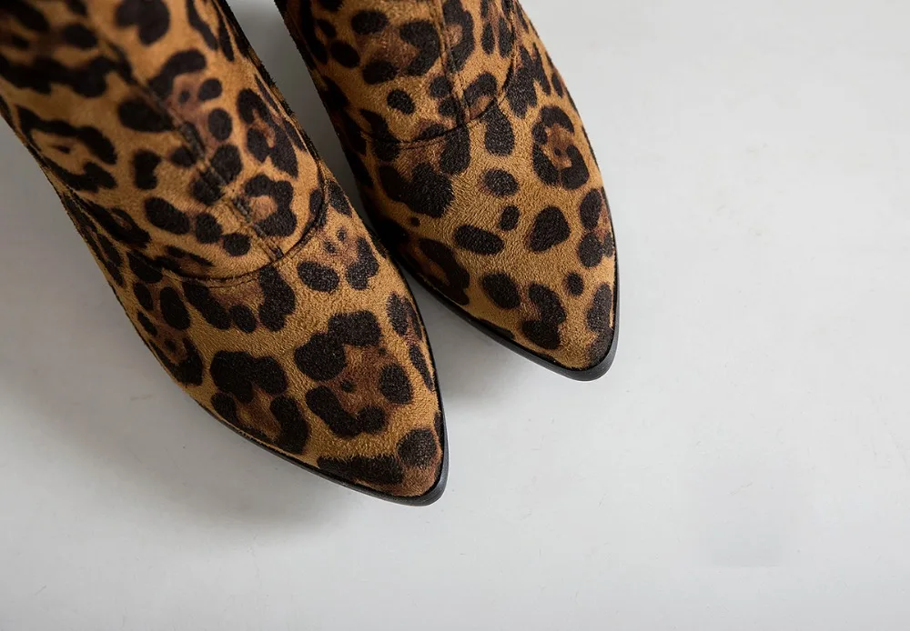 Пикантные женские ботинки на платформе ботинки на высоком каблуке с острым носком на молнии модные вечерние пикантные женские туфли большие размеры 32-46