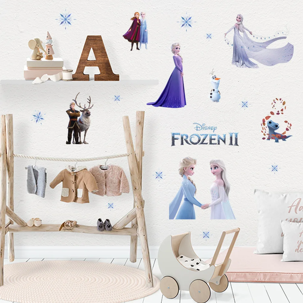  Wall Palz Disney Frozen 2 Wall Decals - Elsa Frozen Wall Decal  with 3D Augmented Reality Interaction - Frozen Bedroom Decor for Girls :  Tools & Home Improvement