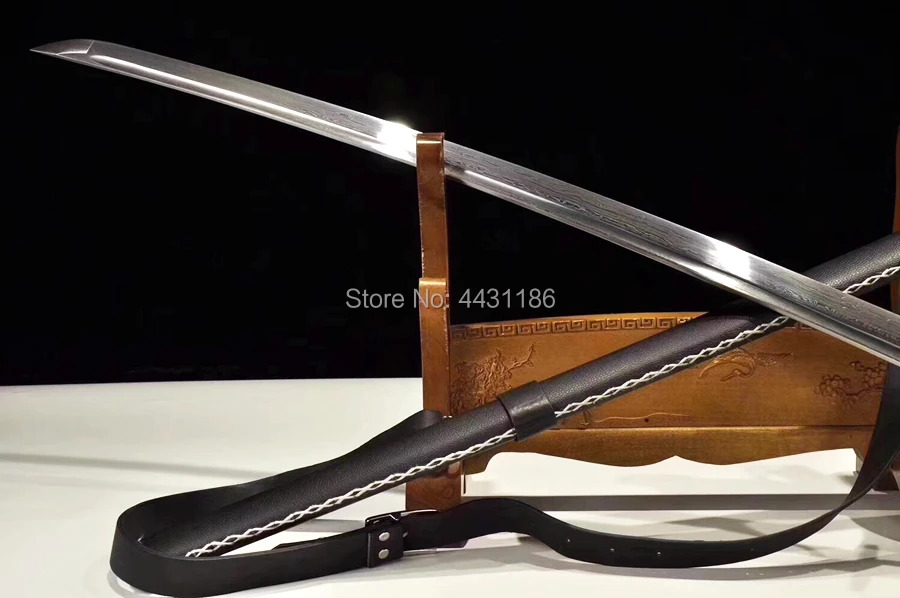 High Quallty Leather Saya Japanese Samurai Sword Katana Full Tang Damascus Folded Steel Blade Sharp Handmade Knife