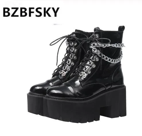 

2020 Patent Leather Gothic Black Boots Women Heel Sexy Chain Chunky Heel Platform Boots Female Punk Style Ankle Boots Zipper