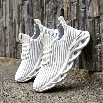 

2020 New Men Running Shoes Light Comfortable Mesh Sneakers Fashion Hollow Sole Street Walking Shoes Mix Color Flyknit Men Shoe46