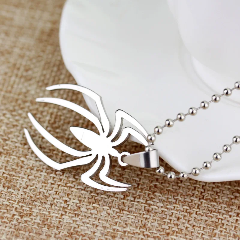 Spider Necklace for Teen Girls Zinc Alloy Pedant Choker Jewelry Necklaces for Women Men