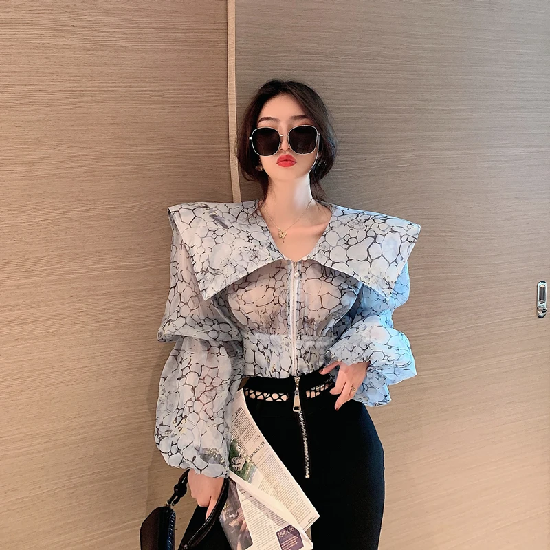 

Autumn Women's Big Turn Down Collar Printing Shirt Fashion Female Lantern Sleeve Elegant Top Perspective Zipper Blouses Shirts