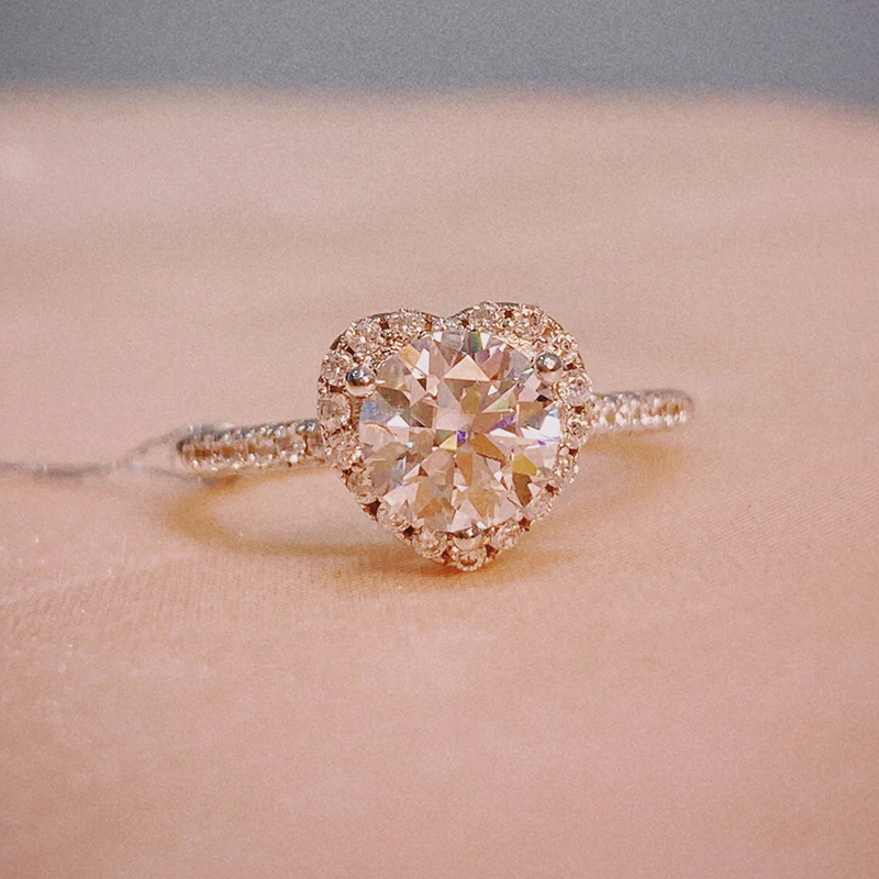 

925 silver Moissanite ring Engagement Anniversary Ring 1ct DF color round excellent cut Luxury Heart-shaped surrounding mosaic