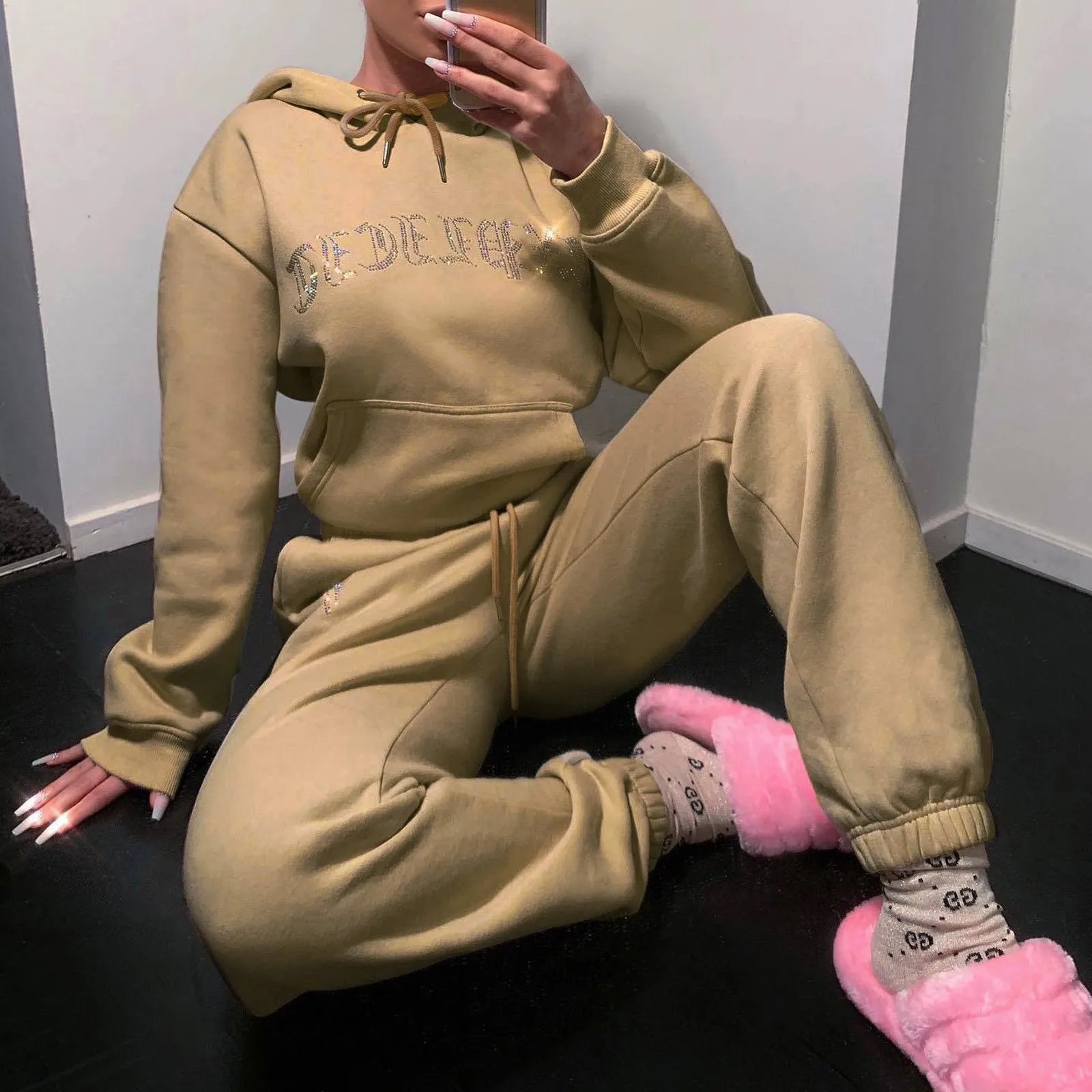

Fasshion Tracksuit 2 Piece Women Set Oversize Hoodies Sweatshirt Loose Sweatpants Joggers Sport Suit Women Outfits Sweatsuit