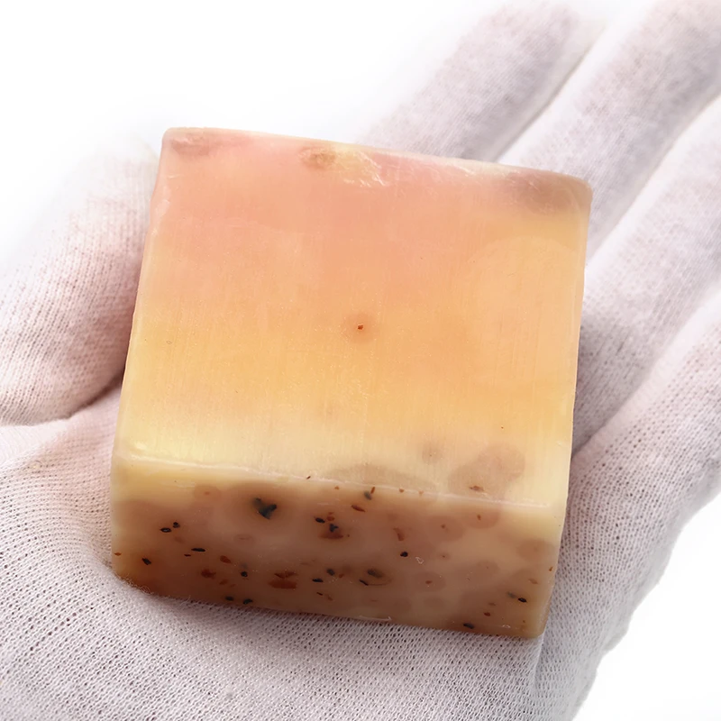 1pc Handmade Papaya Whitening Soap Lightening Skin Moisturizing Cleansing Bath Soap 111g 5.5cm x 5.5cm x 3cm