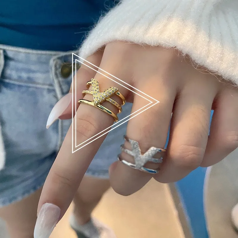 LIVVY موضة فضية اللون على شكل حرف V ثلاث طبقات الز...