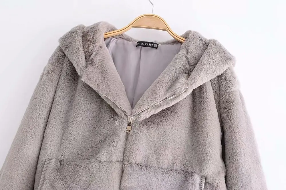 

Hot Selling 2018 Autumn New Style Western Style Fashion Faux Fur Hooded Jacket 9407