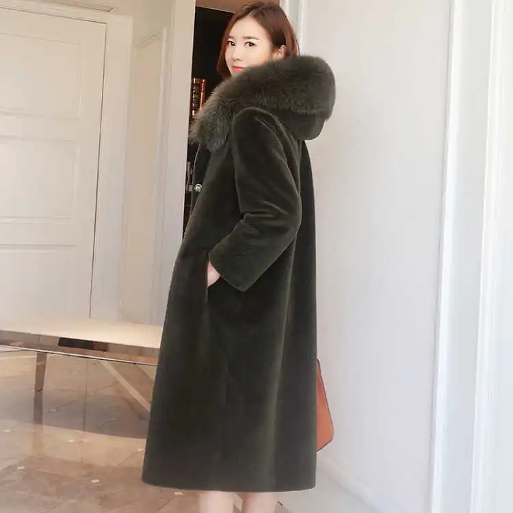 New Autumn Winter Women's Fur Jacket Natural Sheep Shearing Fur Coat Fox Fur Collar Hooded Long Warm Wool Outwear A93 - Цвет: Армейский зеленый