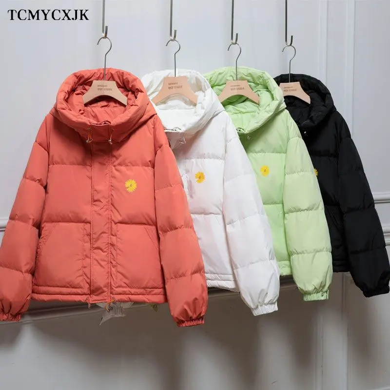 

Winter New Coat 90 Down Jacket Women's Short Small Daisy Candy Color Loose Korean Hooded Warm Bread Service Jackets Parka Coats