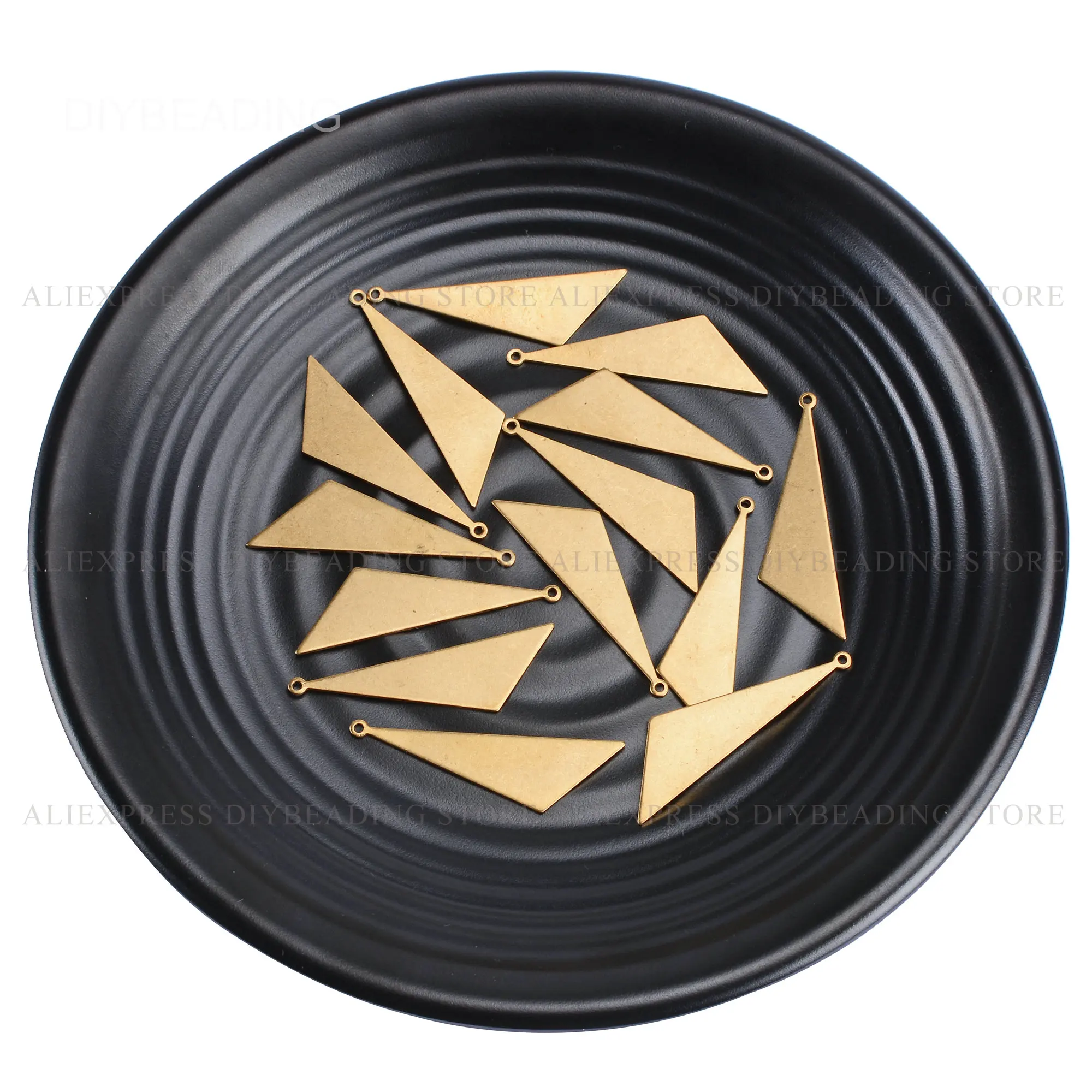 10-500 Pcs Brass Triangle Charms Finding for Jewelry Making 40mm Thick Geometric Metal Pendant Component Material Bulk Wholesale