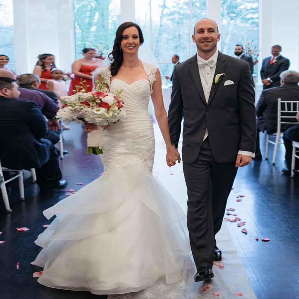 2020 Romantische Zeemeermin Trouwjurken Geplooide Sweetheart Ruffle Tiered Rok Mouwloze Sweep Trein Bruidsjurken Custom Made