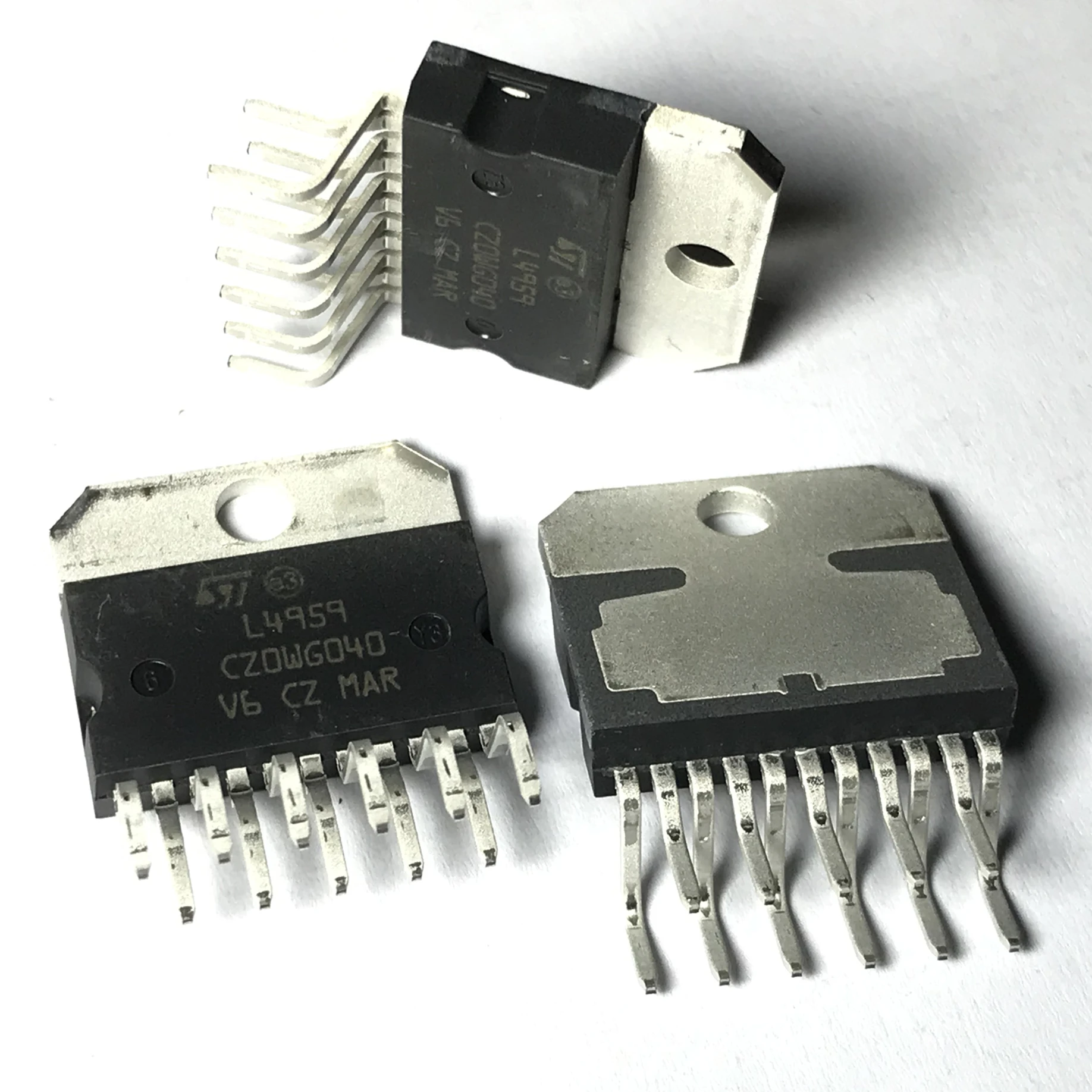 L4959 ZIP-11P совершенно аппарат не Привязанный к оператору сотовой связи 10 шт./лот