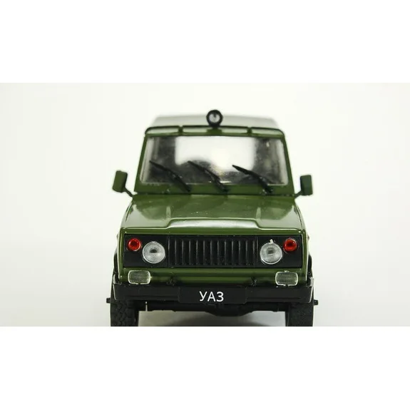Масштабные модели 1:43 UAZ-3171 хаки