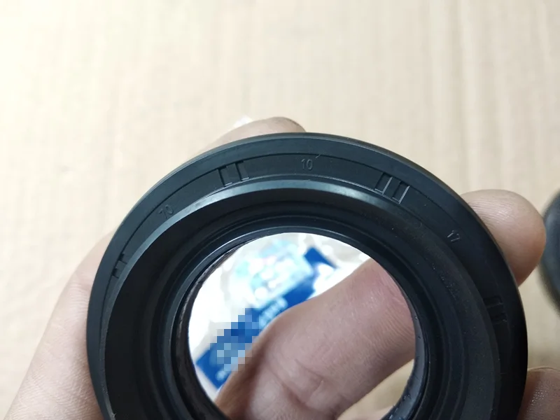 Для hyundai santa fe IX45 sorento сальник переднего моста 452453B200 452453B700