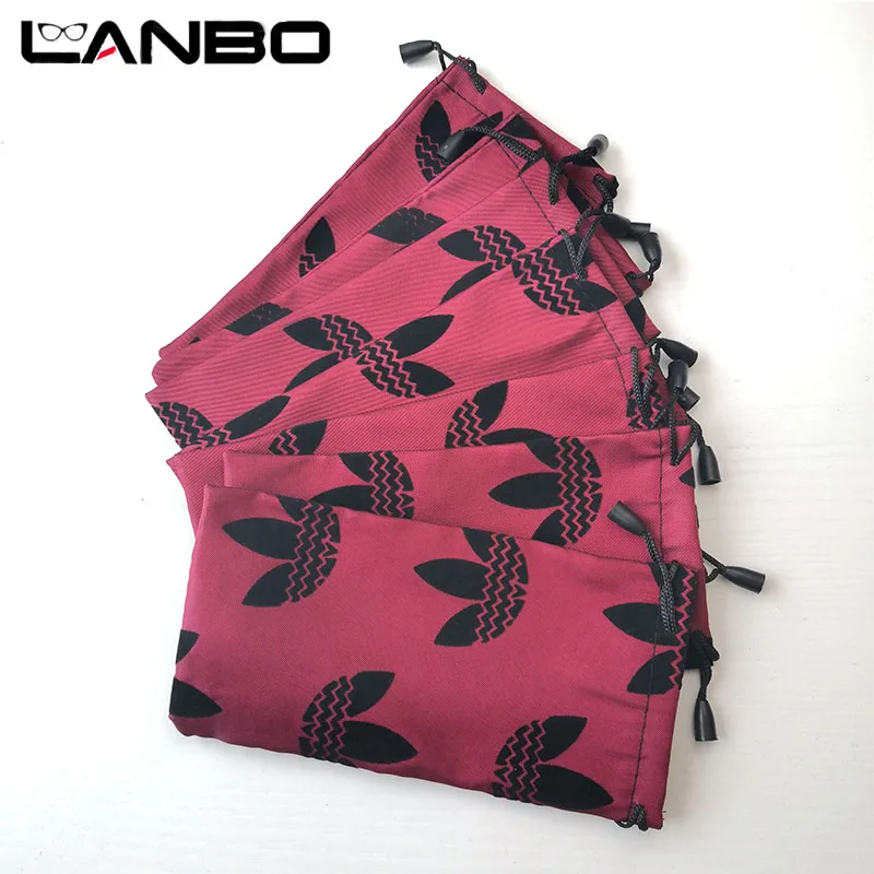100pcs Concave-convex pattern Eyeglasses Protector Container Cases Holder Skating Sunglasses Storage Pouch Cloth Glasses Bag - Цвет: wine red