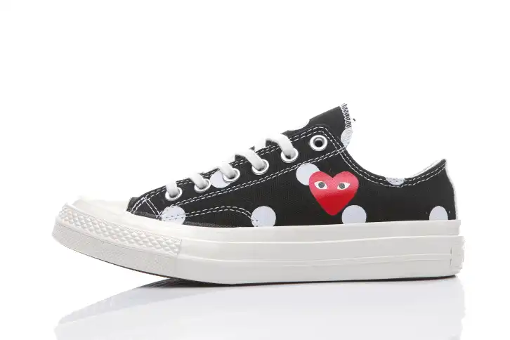 converse cdg dot