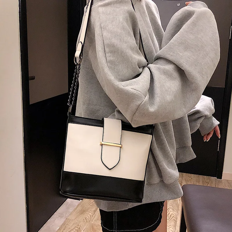 

2019 impingement bucket bag arrow card decoration large capacity single shoulder oblique span women's bag