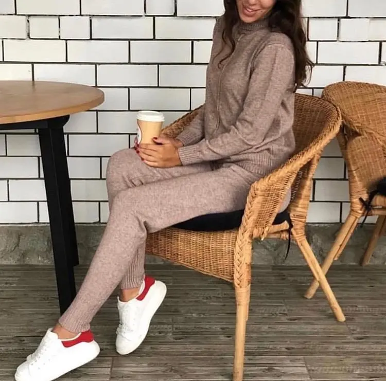 42870417_2200872050125905_7198