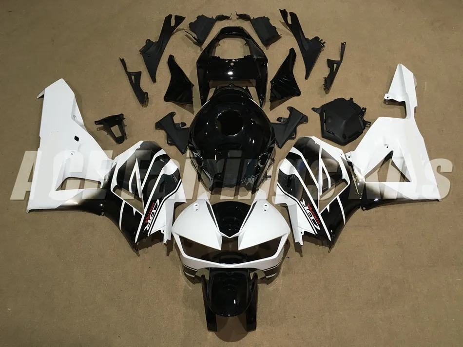 Инъекций ABS Полный комплект обтекателя подходит для Honda CBR600RR 13, 14, 15, 16, 17, F5 2013 Обтекатели женский костюм из двух вещей черно-белый