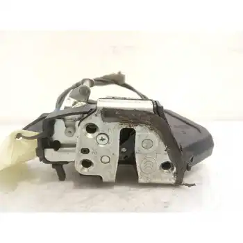 

8330110 Rear Door lock Left Toyota Corolla Verso (r1) 2.2 Turbodiesel Cat
