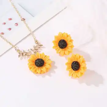 

Women Fashion Earrings Sets Necklace Sunflower Pendant Jewelry Chain