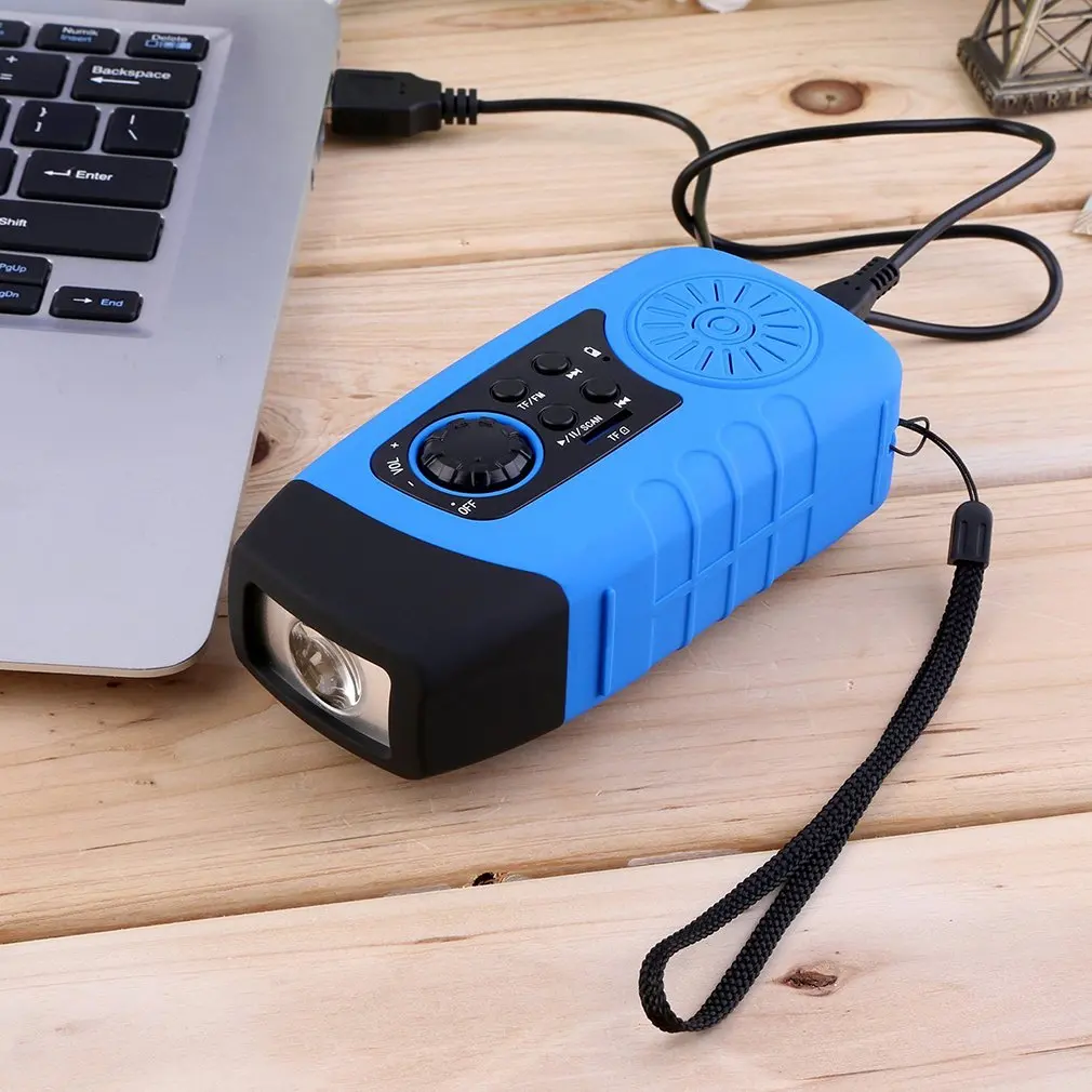 Портативный наружный аудио Многофункциональный перезаряжаемый MP3 аудио музыкальный плеер FM радио фонарик громкоговоритель аккумулятор 2000 мАч