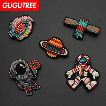 

GUGUTREE India silk embroidery star spaceman space patch animal cartoon patches badges applique patches for clothing SK-236