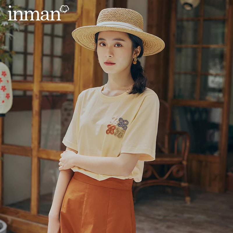 

INMAN 2021 Spring New Arrival Literary Dimple Series Pure Cotton Splicing Flower Short Sleeve Loose T-shirt