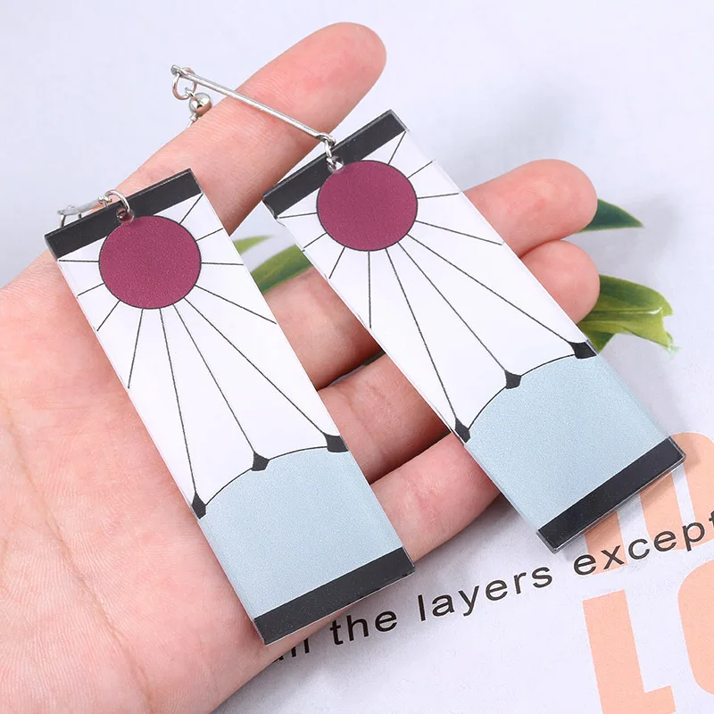 

Dropshipping Anime Demon Slayer Cosplay Props Acrylic Earrings Kimetsu no Yaiba Tanjirou Kamado Ear Stud Eardrops Women Men