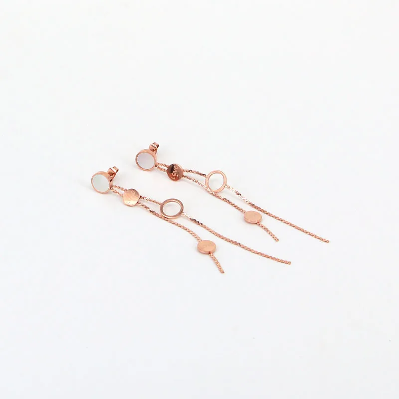 12086141691_1616157774